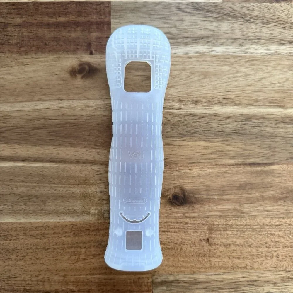 4 OEM Nintendo Wii Remote Silicone Rubber Grip Sleeve Motion Plus RVL-027